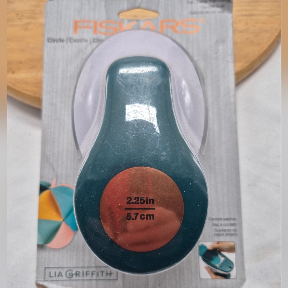 2.25" Fiskars 2.25" Circle Hole Punch New Old Stock